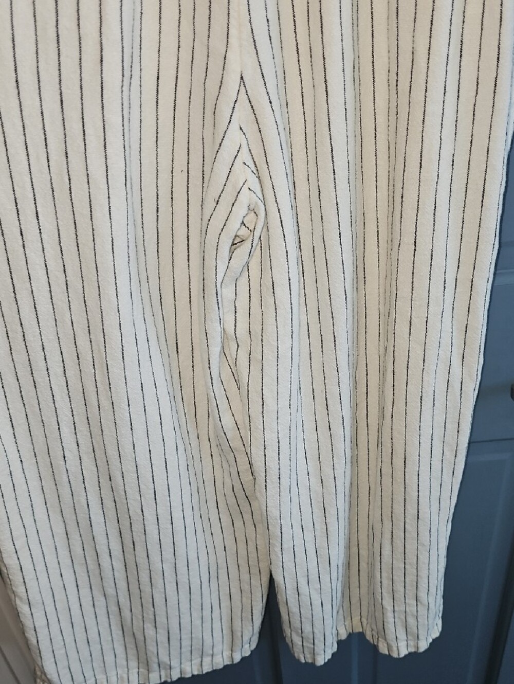 Old Navy Ivory Pinstripe Sleeveless Jumpsuit Embroidered Placket Bohemian Large - Picture 9 of 10